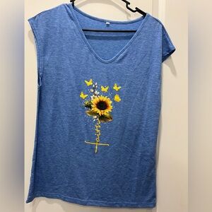 - Women’s top.